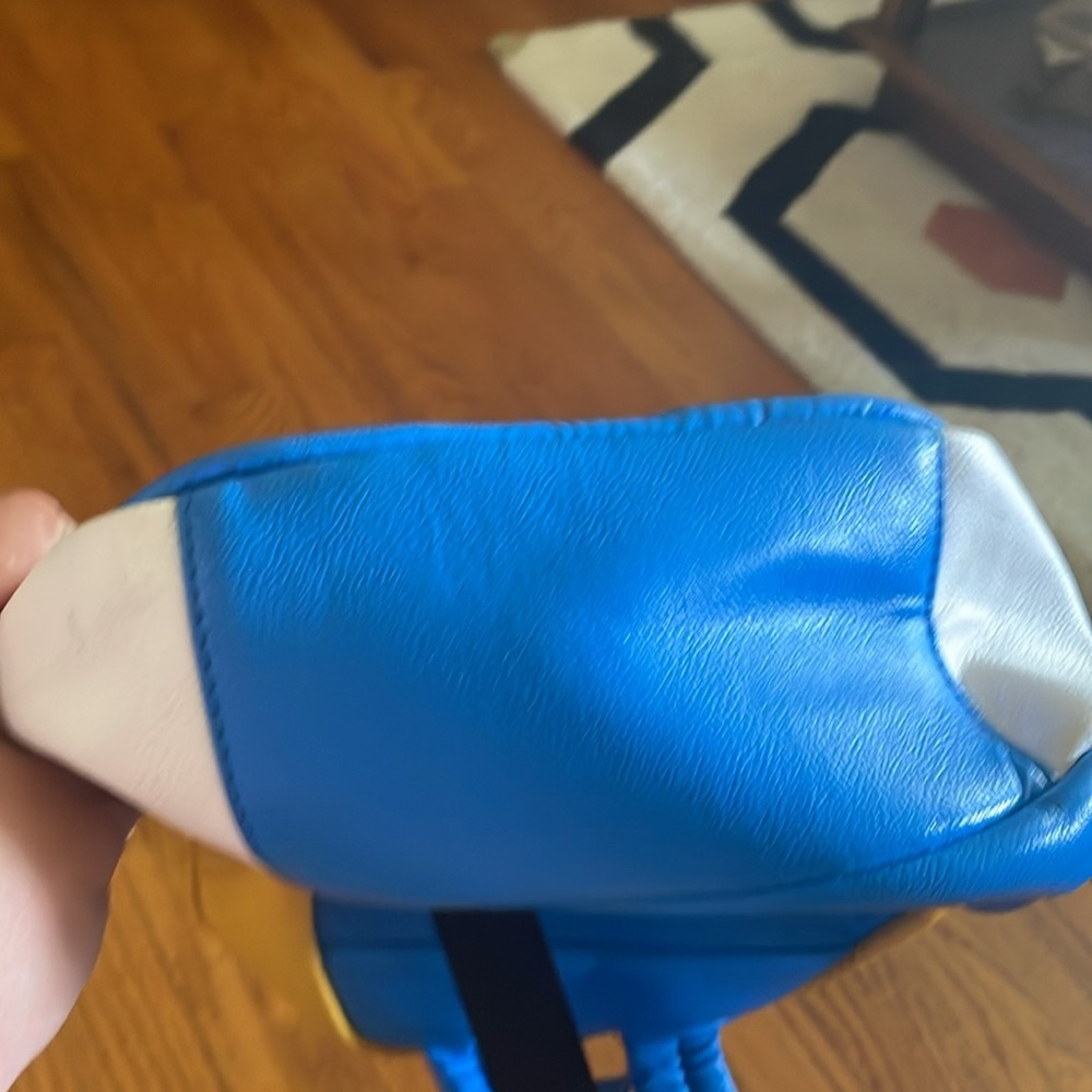 Aggretsuko Two-Face Mini Backpack - Picture 10 of 10